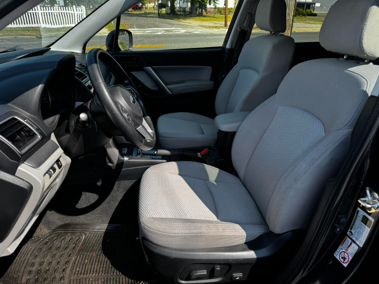 2018 Subaru Forester 2.5i Premium photo 13