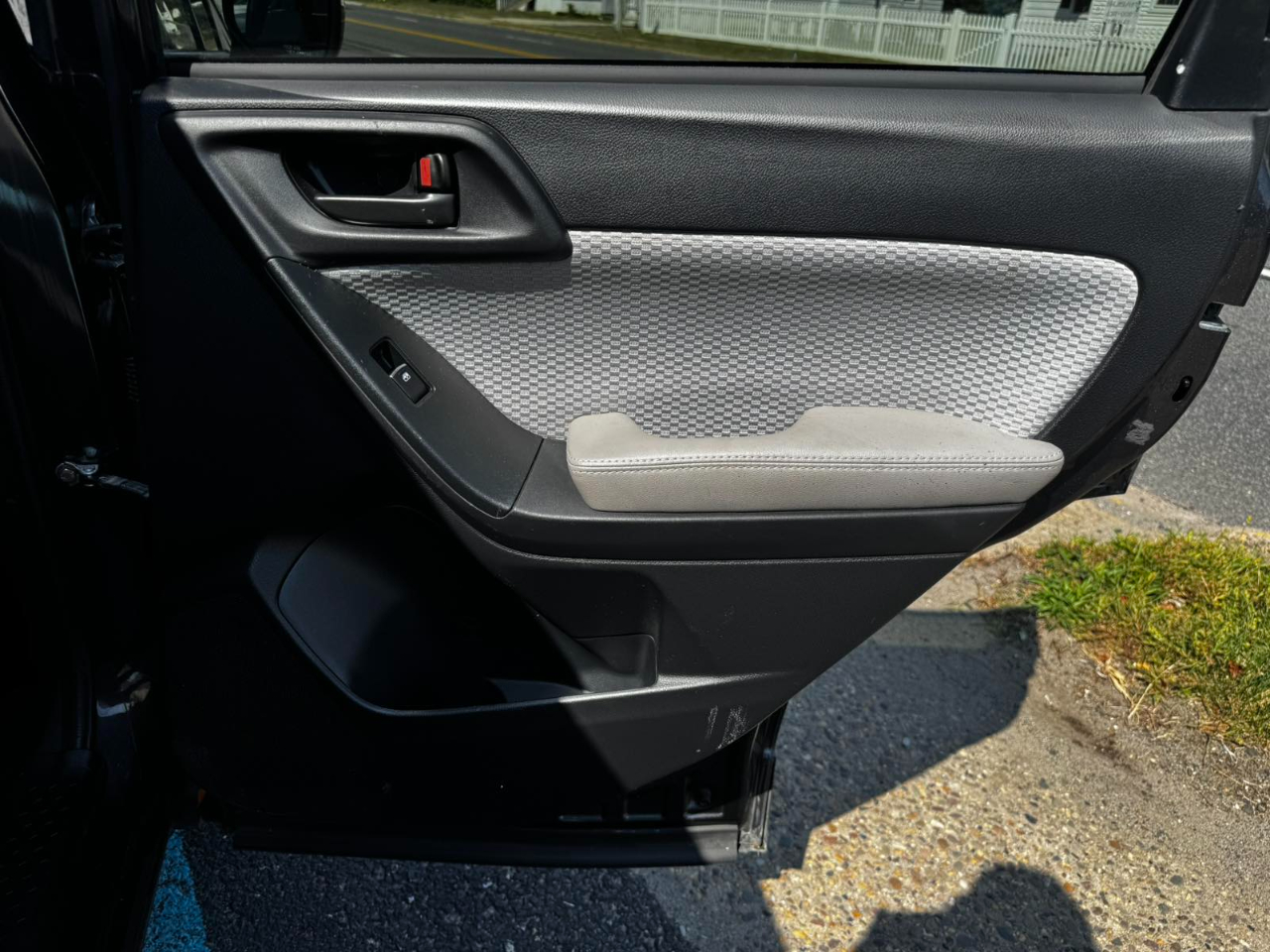 2018 Subaru Forester 2.5i Premium photo 18