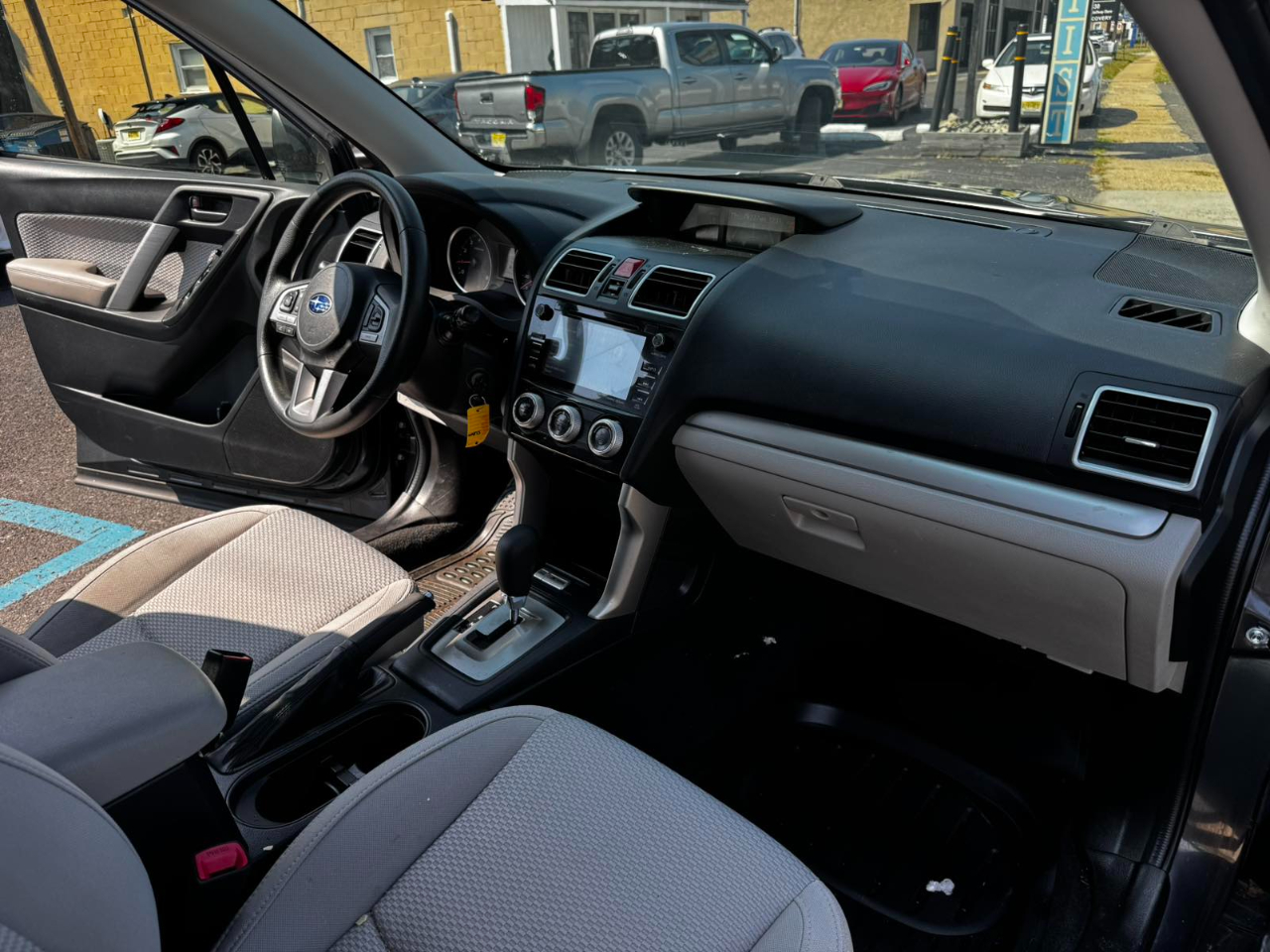 2018 Subaru Forester 2.5i Premium photo 20