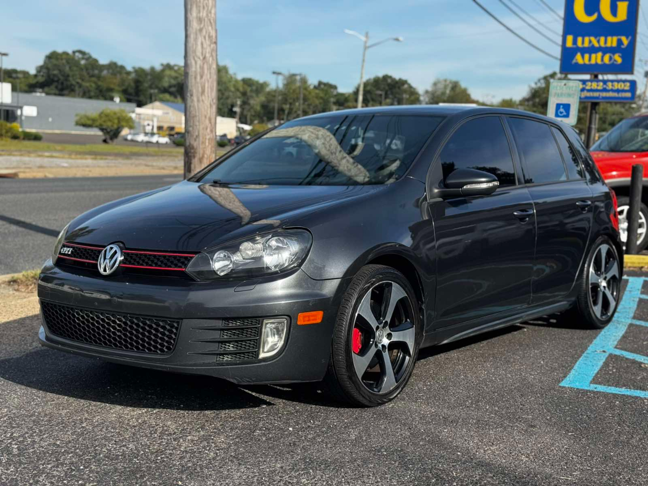 2011 Volkswagen Golf GTI photo 4