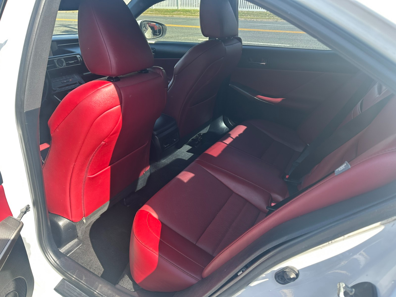2015 Lexus IS 250 photo 15