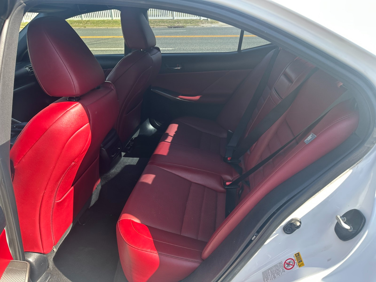 2015 Lexus IS 250 photo 16