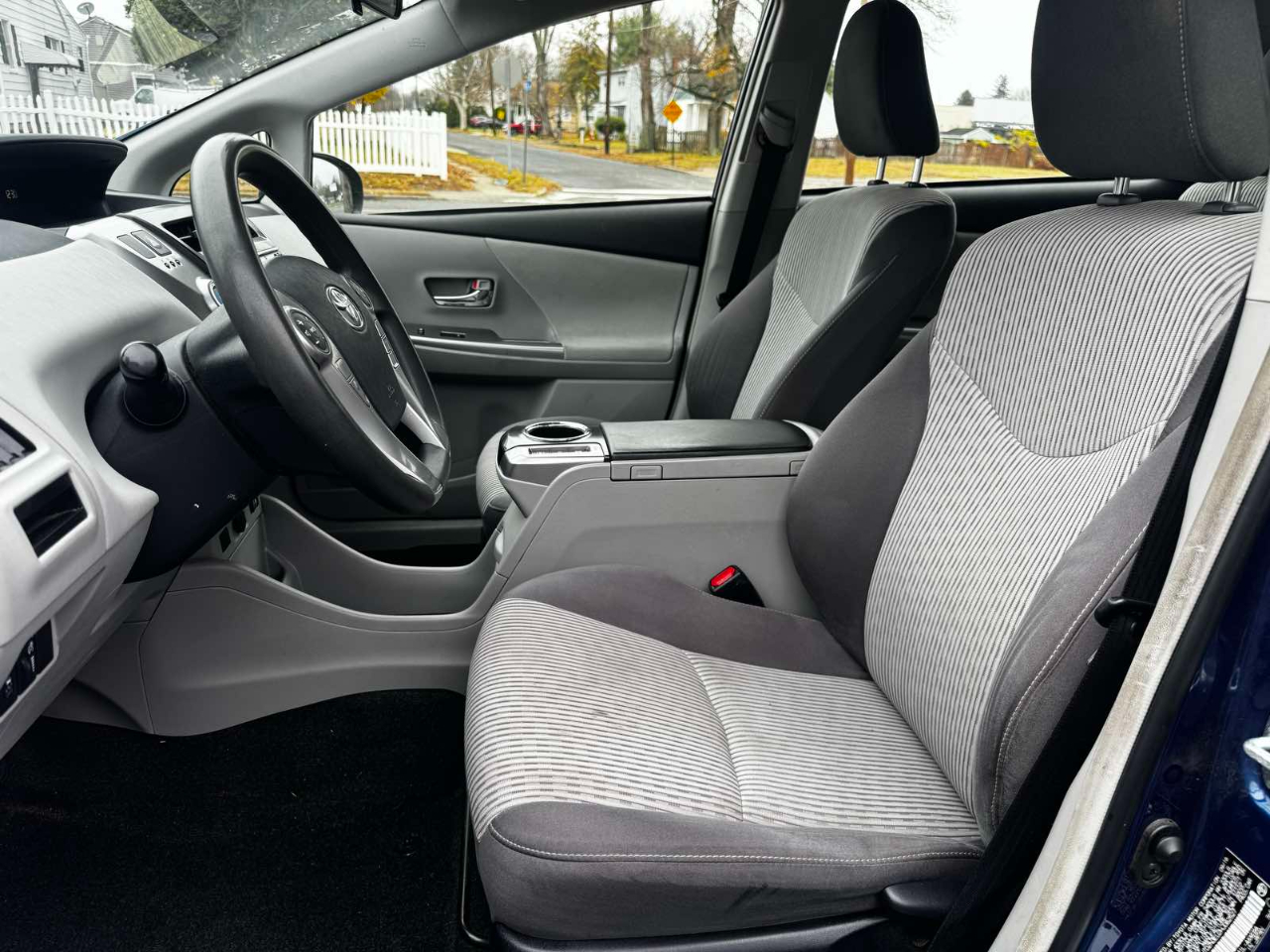 Toyota Prius V Three 2017