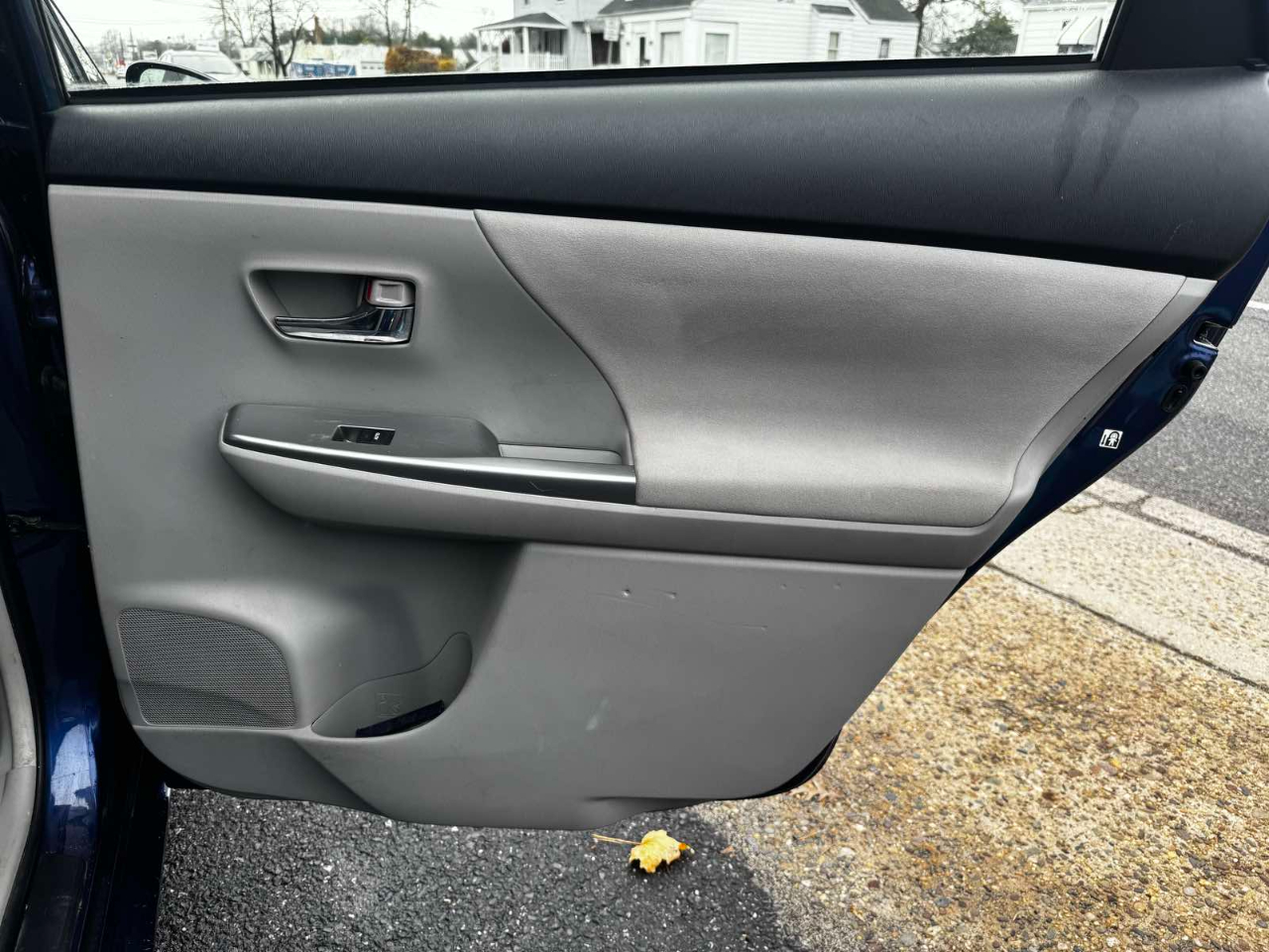 Toyota Prius V Three 2017