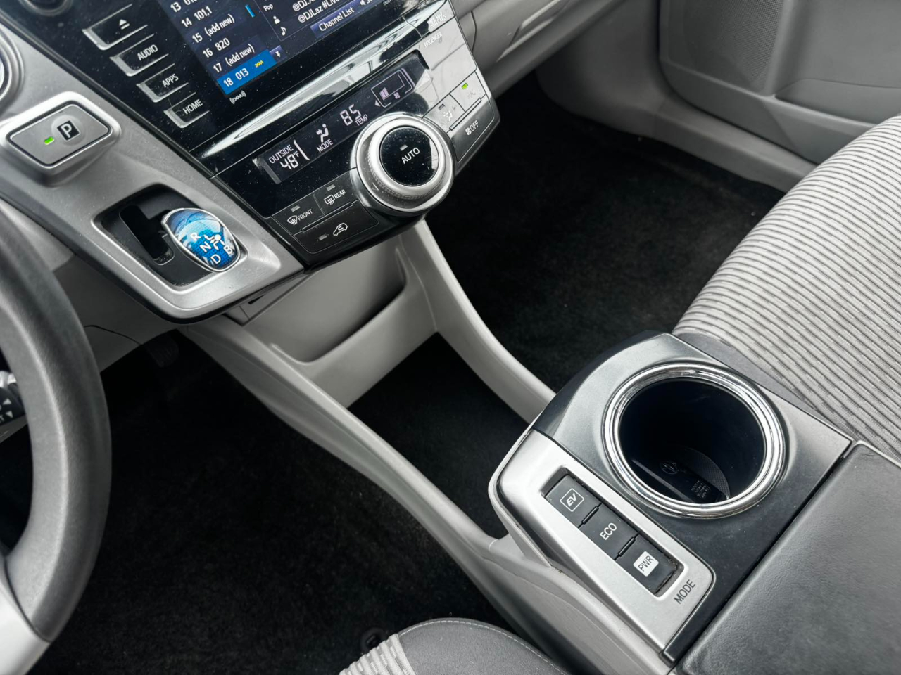 Toyota Prius V Three 2017