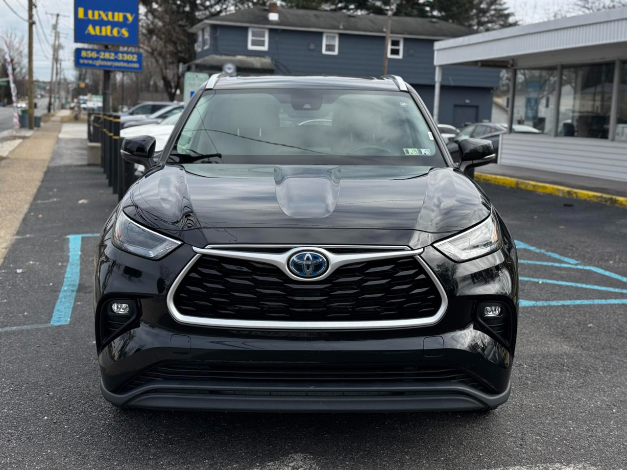 Toyota Highlander Hybrid XLE AWD 2022