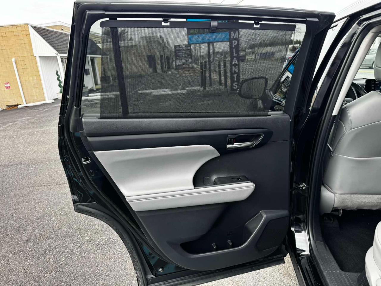 Toyota Highlander Hybrid XLE AWD 2022