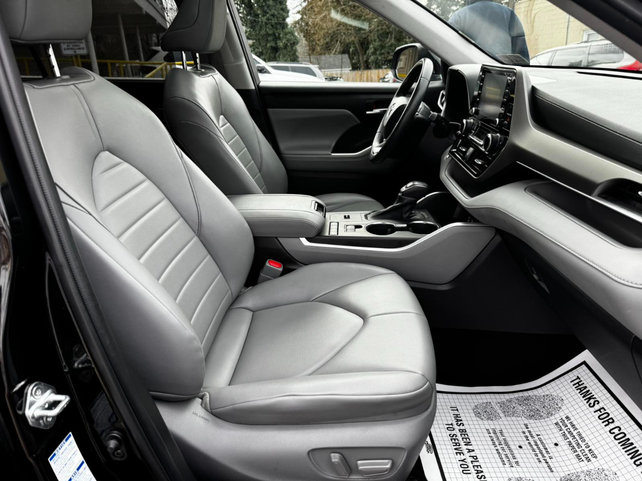 Toyota Highlander Hybrid XLE AWD 2022