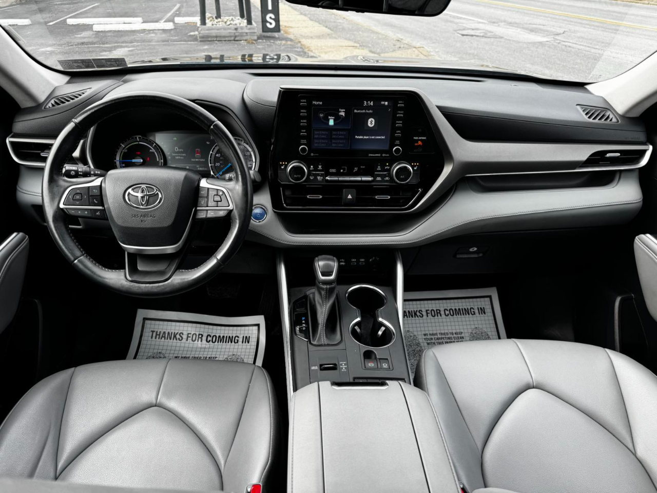 Toyota Highlander Hybrid XLE AWD 2022