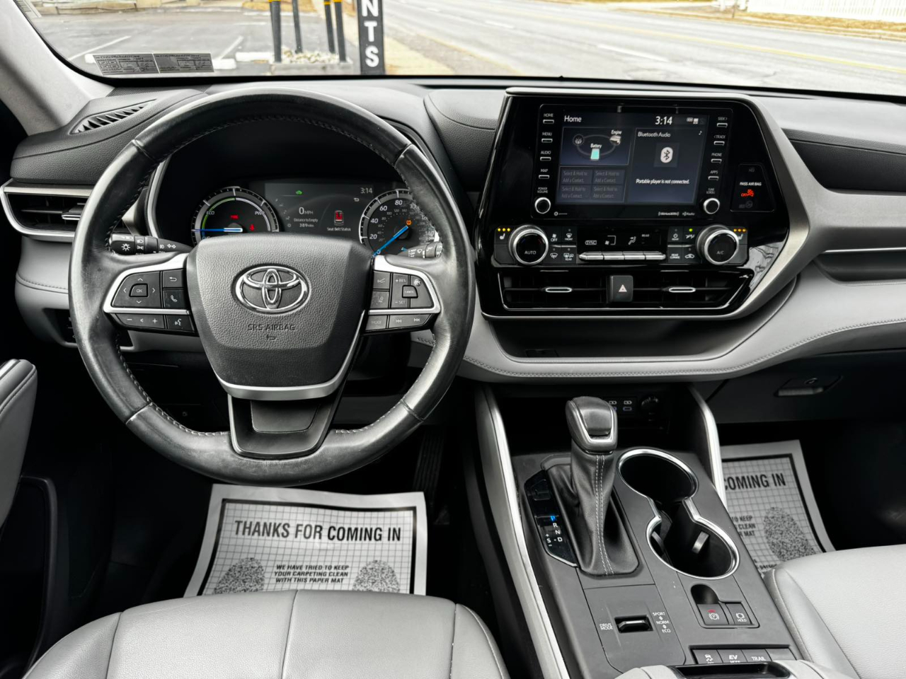 Toyota Highlander Hybrid XLE AWD 2022