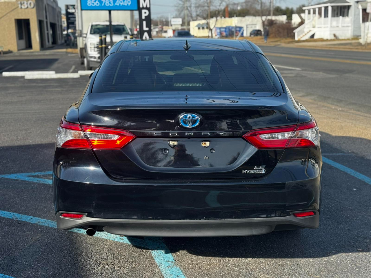 Toyota Camry Hybrid LE 2020
