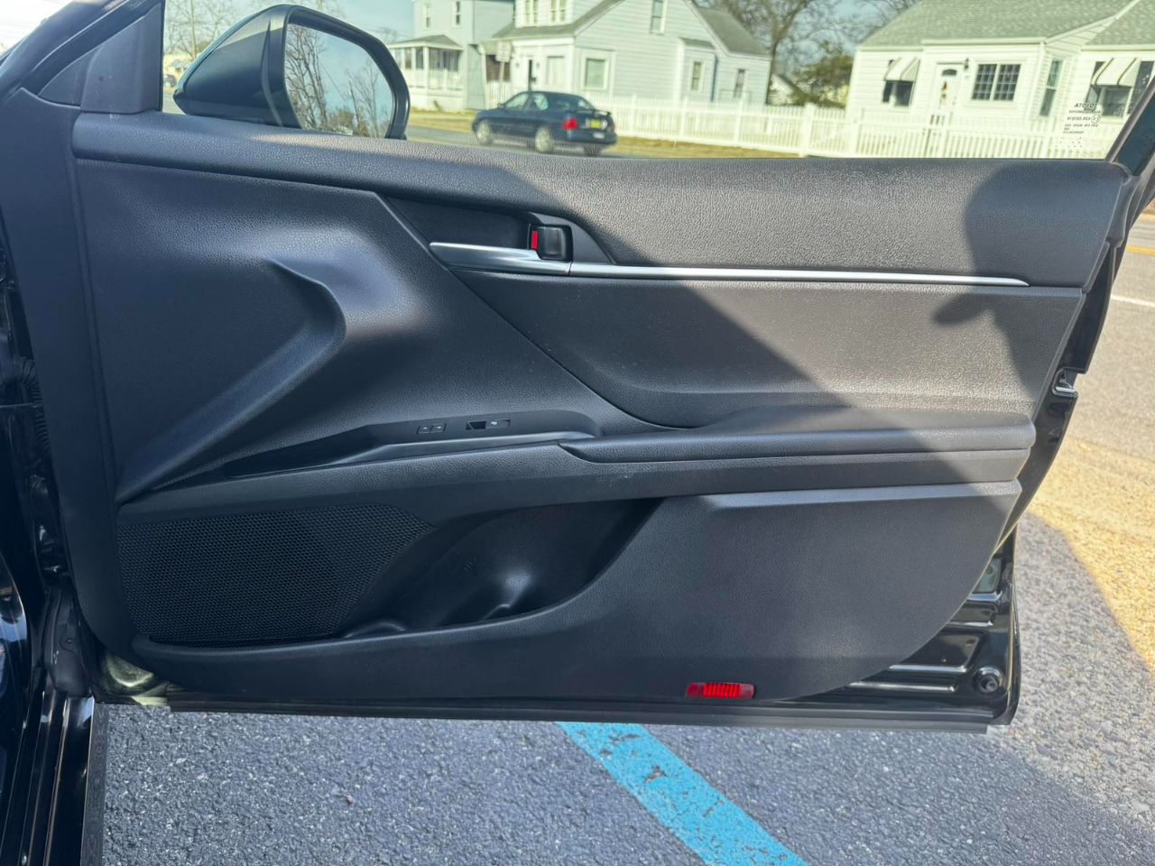 Toyota Camry Hybrid LE 2020