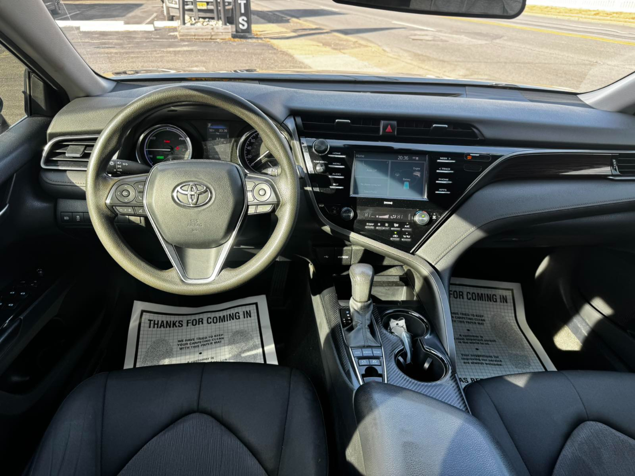 Toyota Camry Hybrid LE 2020