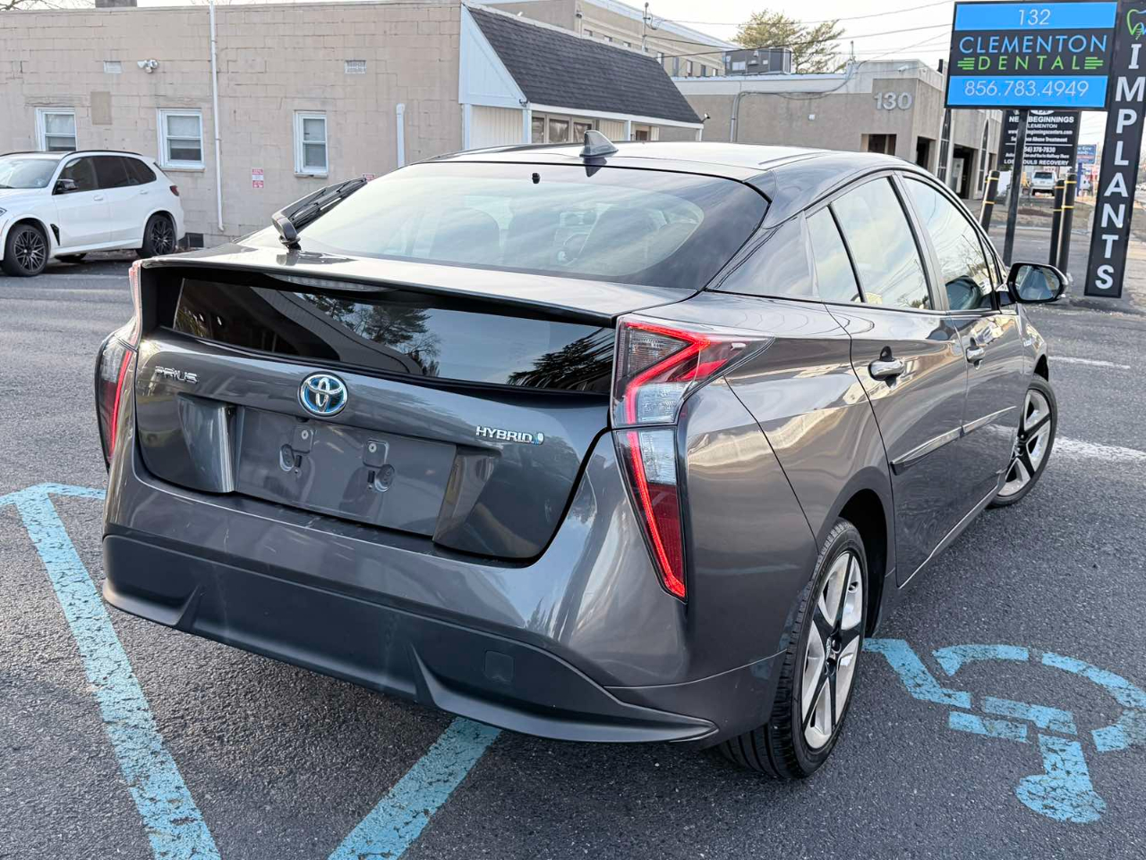 Toyota Prius Four 2016
