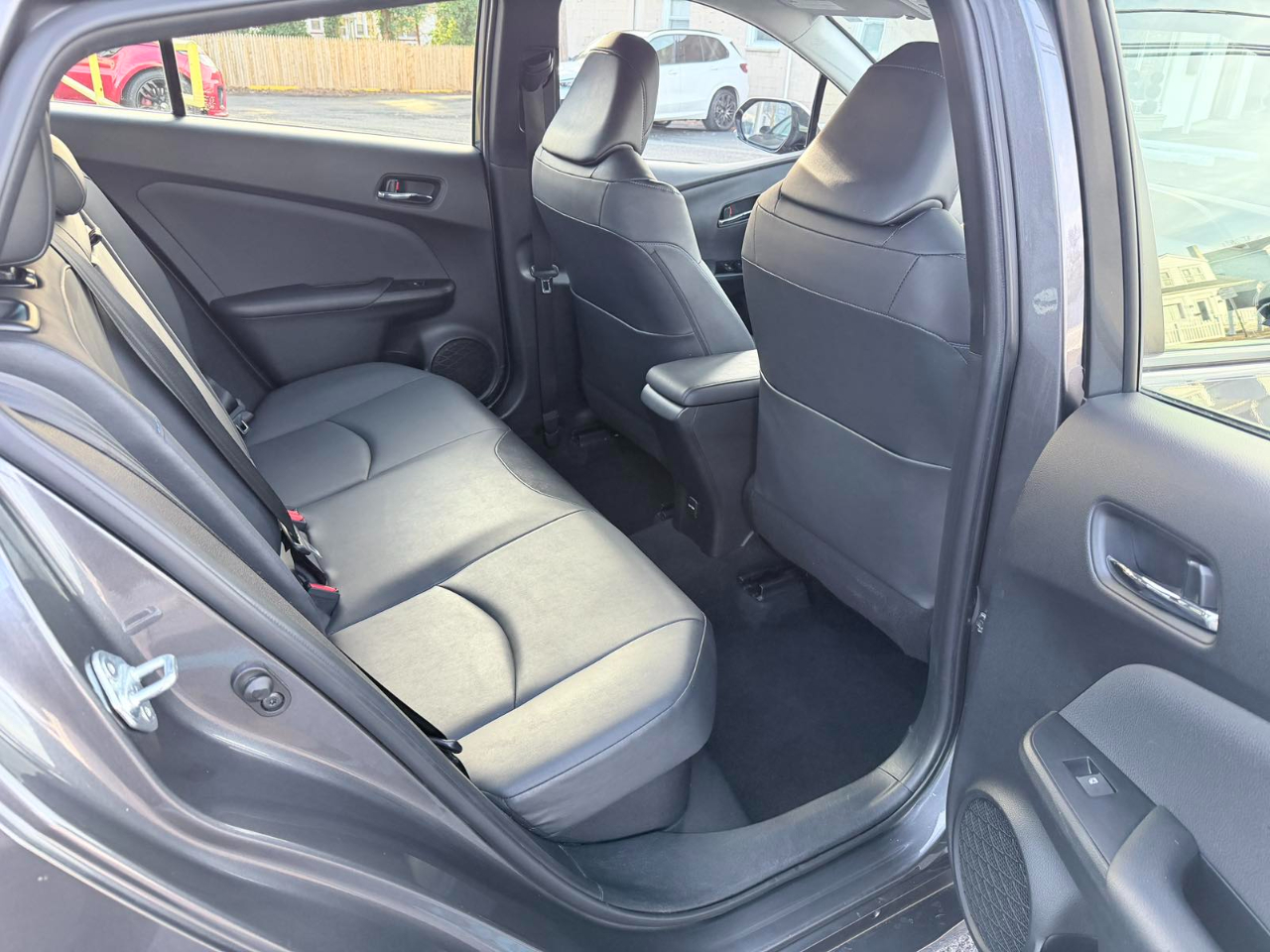 Toyota Prius Four 2016