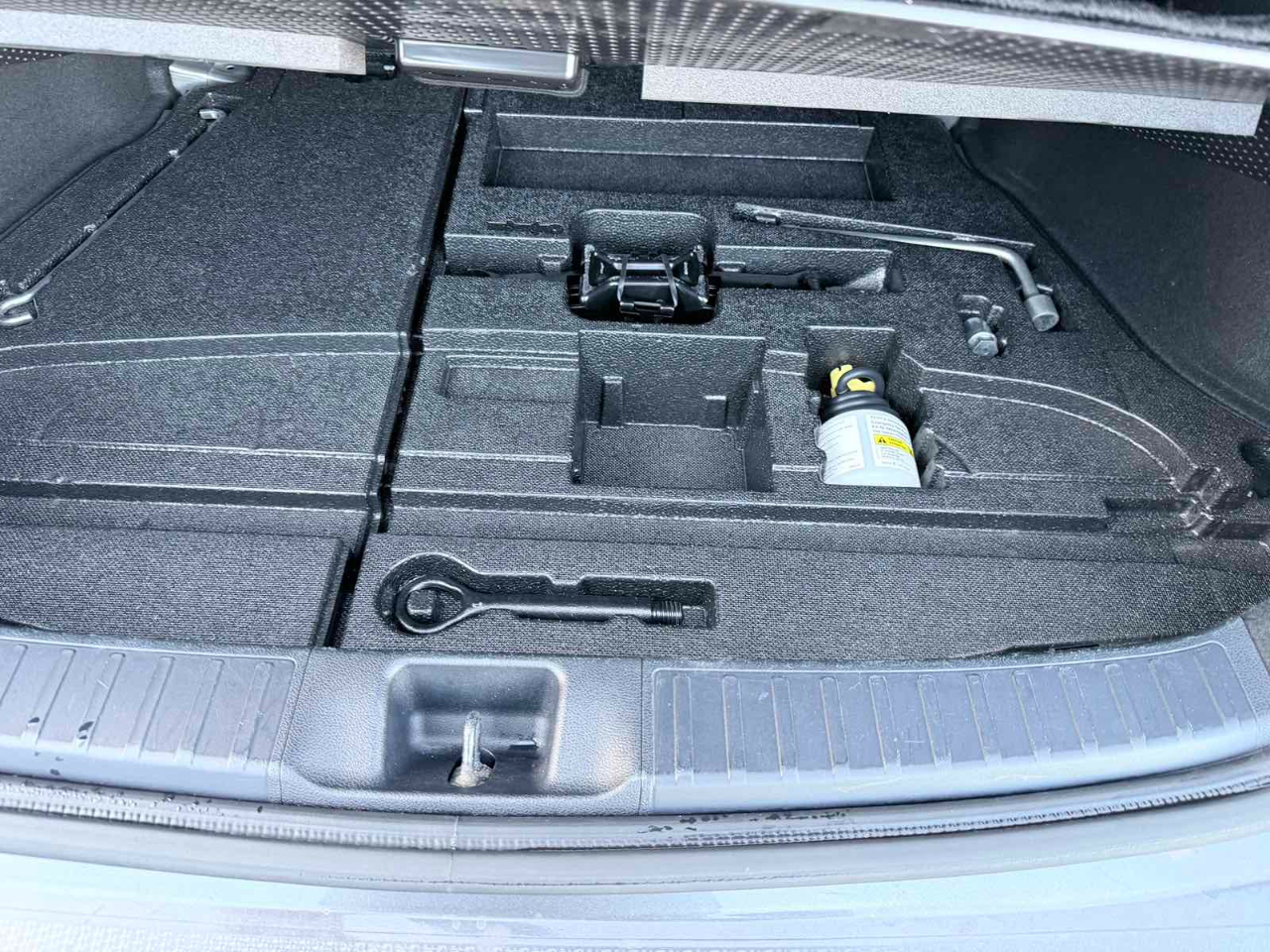 Toyota Prius Four 2016