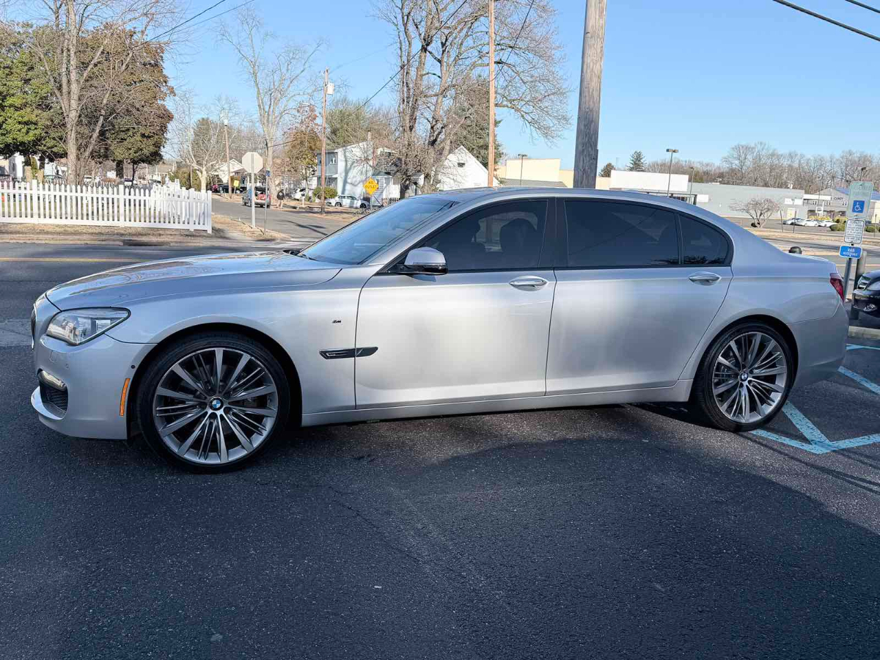 BMW 7-Series 750Li 2013