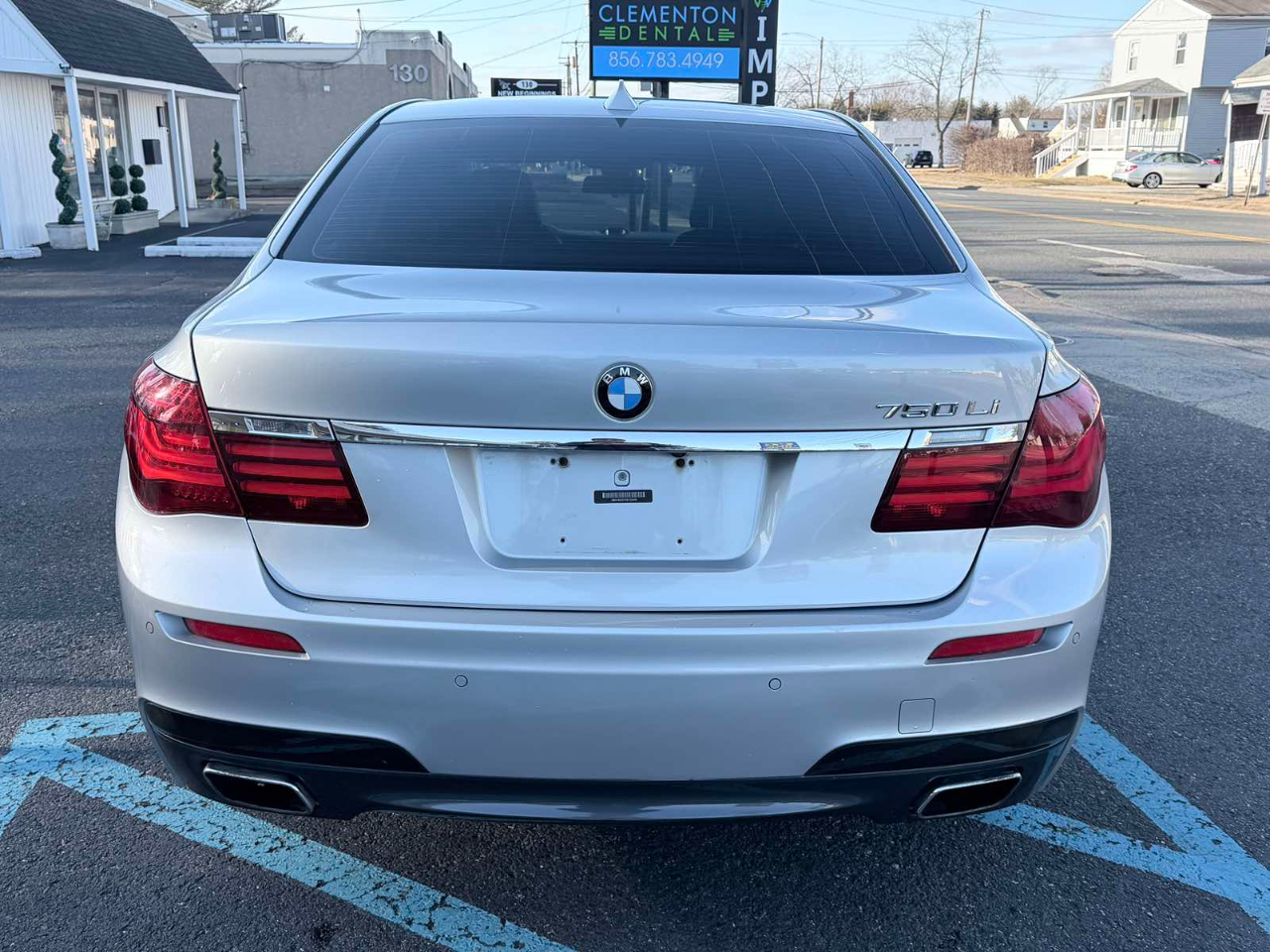 BMW 7-Series 750Li 2013