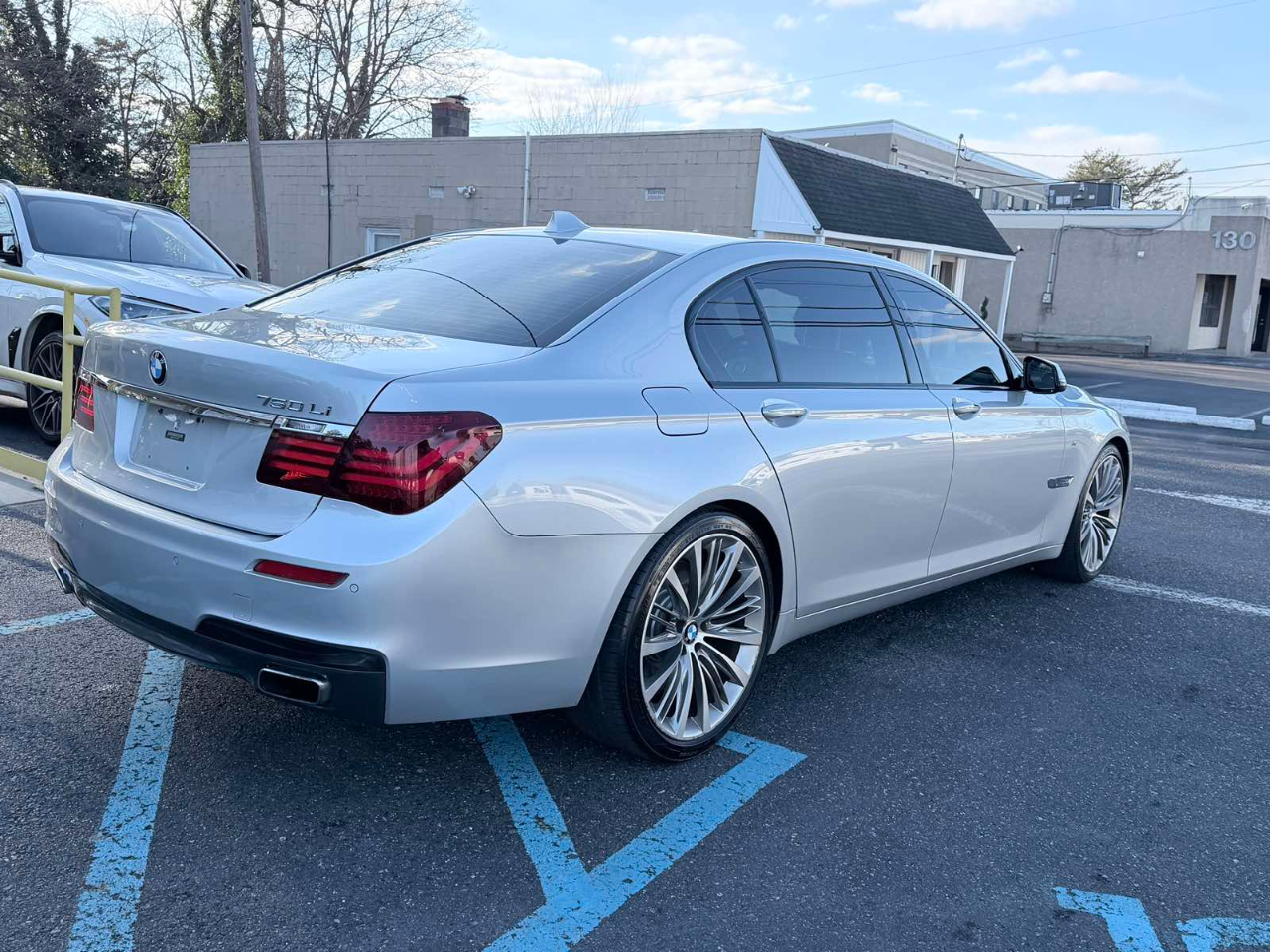 BMW 7-Series 750Li 2013