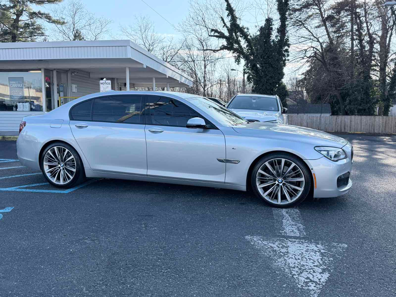BMW 7-Series 750Li 2013