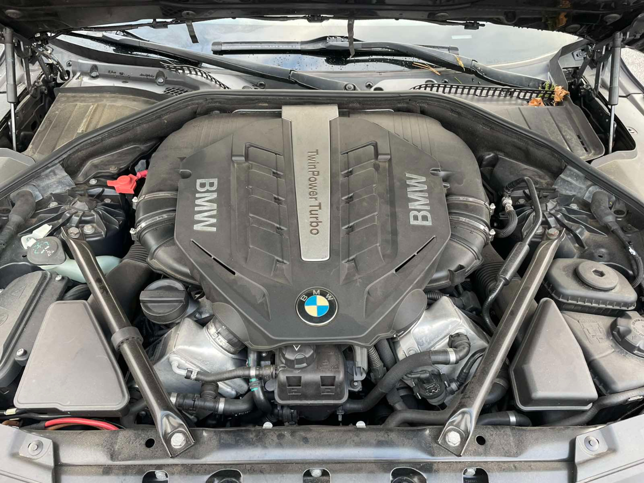 BMW 7-Series 750Li 2013