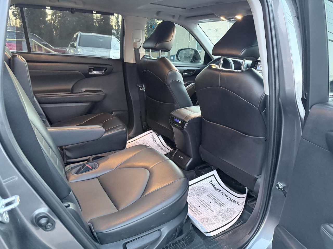 Toyota Highlander Hybrid XLE 2022