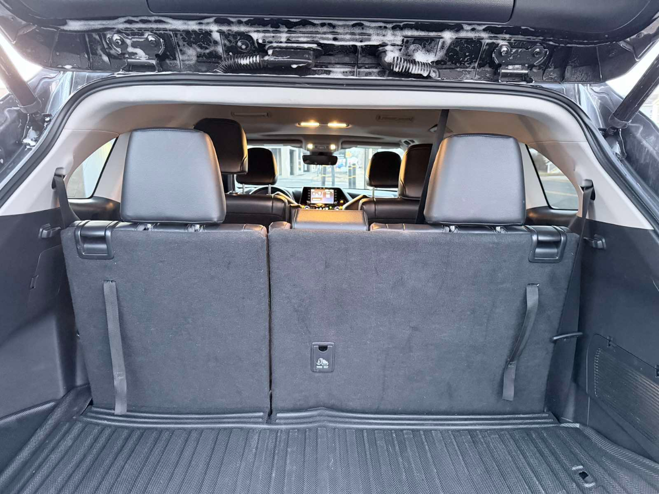 Toyota Highlander Hybrid XLE 2022