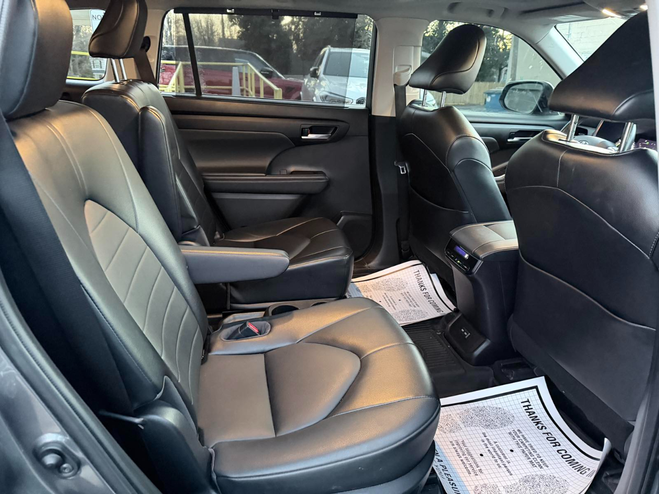 Toyota Highlander Hybrid XLE 2022