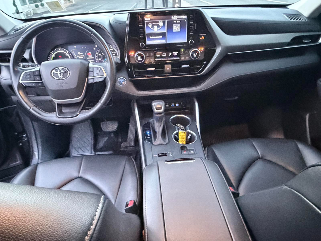 Toyota Highlander Hybrid XLE 2022