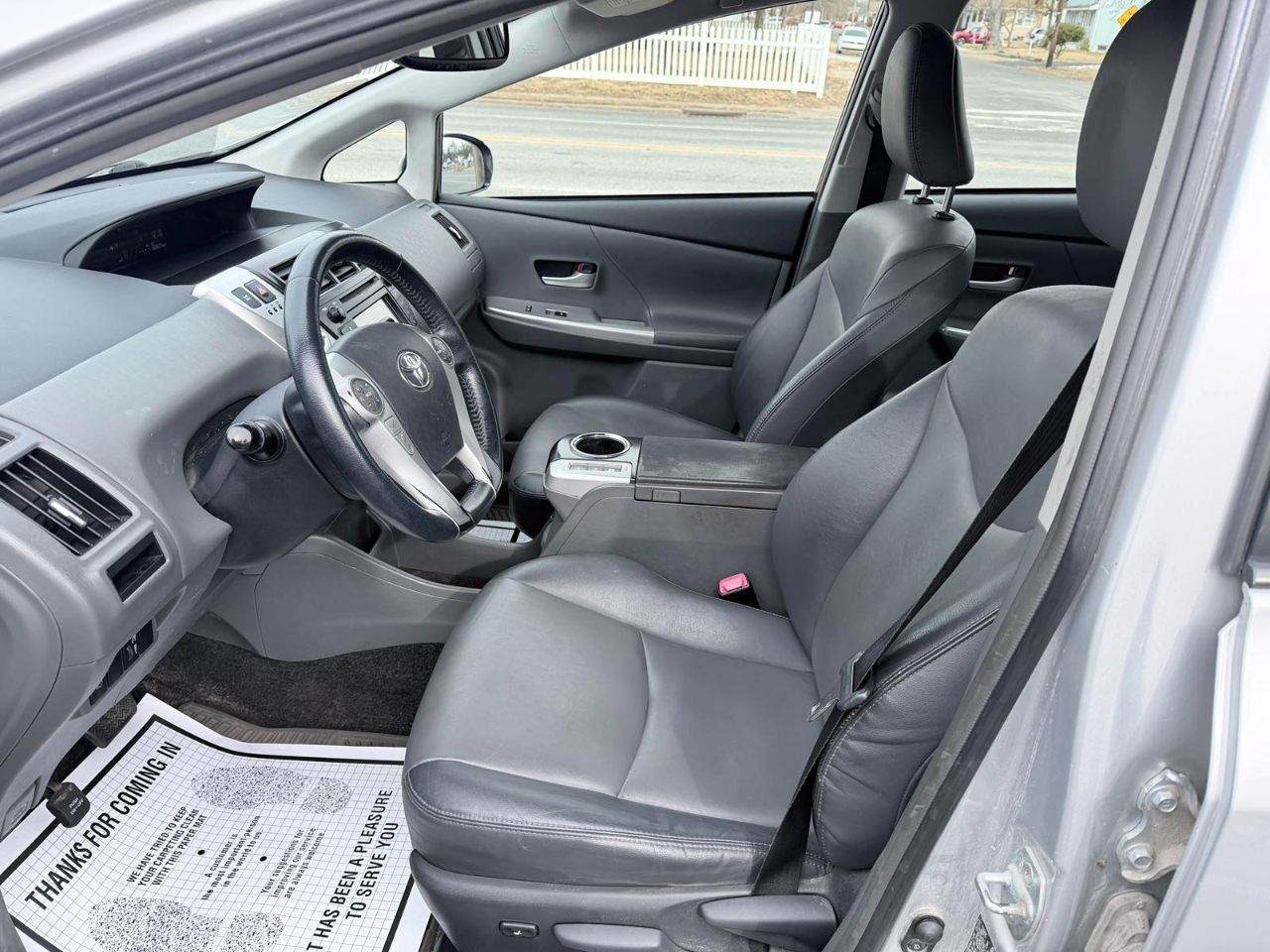 Toyota Prius V Five 2013