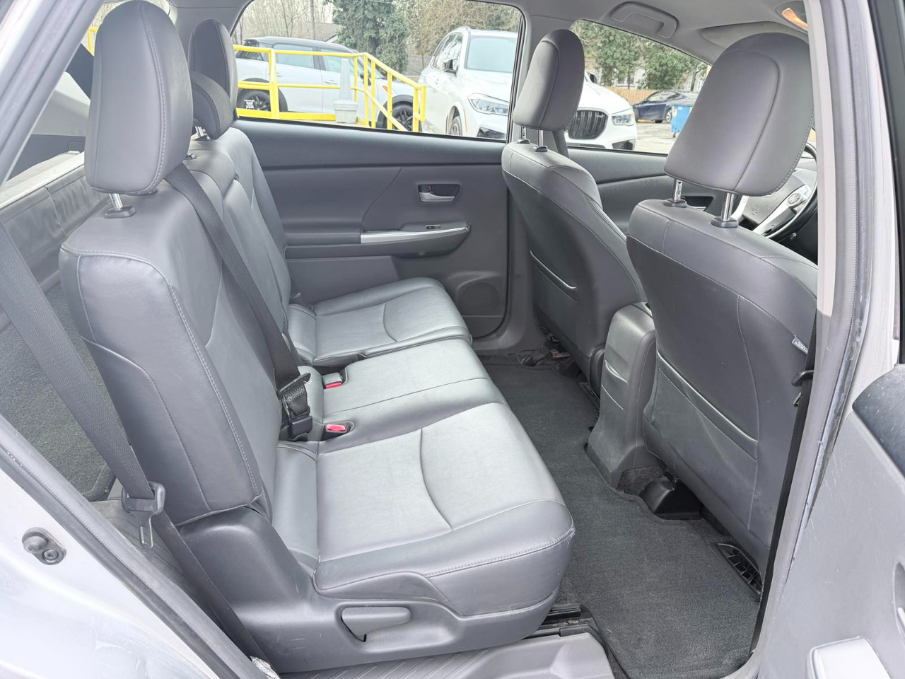 Toyota Prius V Five 2013