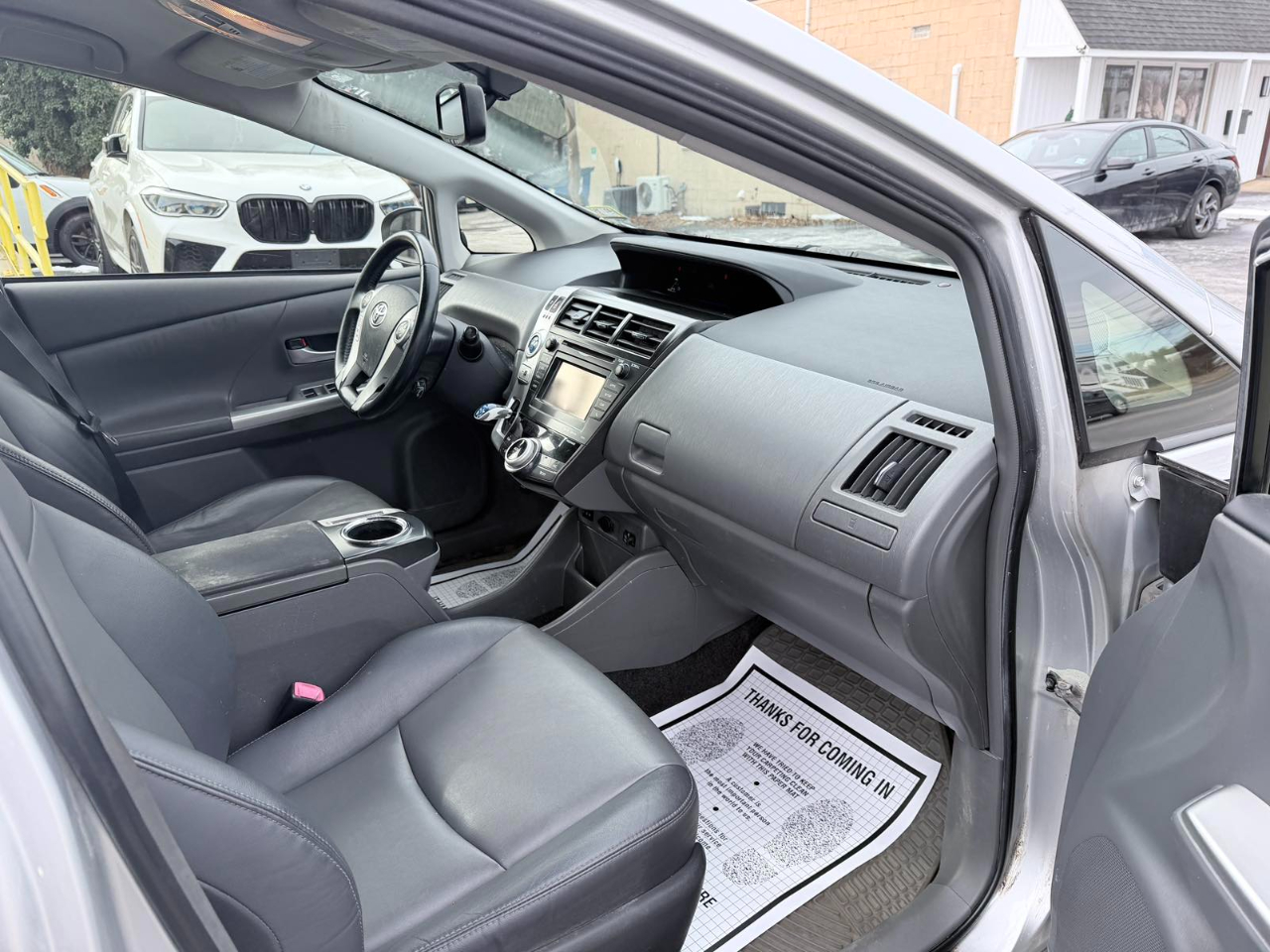 Toyota Prius V Five 2013