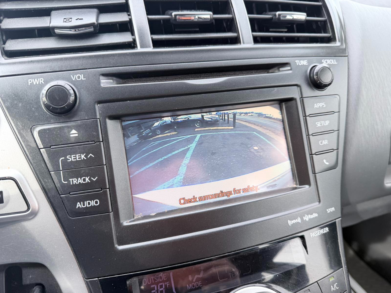 Toyota Prius V Five 2013