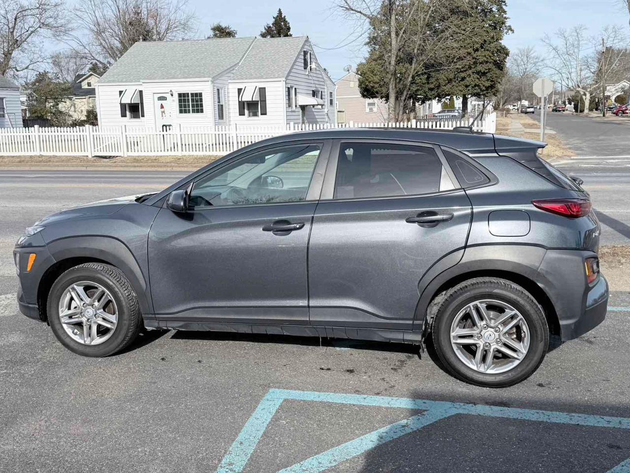 Hyundai Kona SE 2021