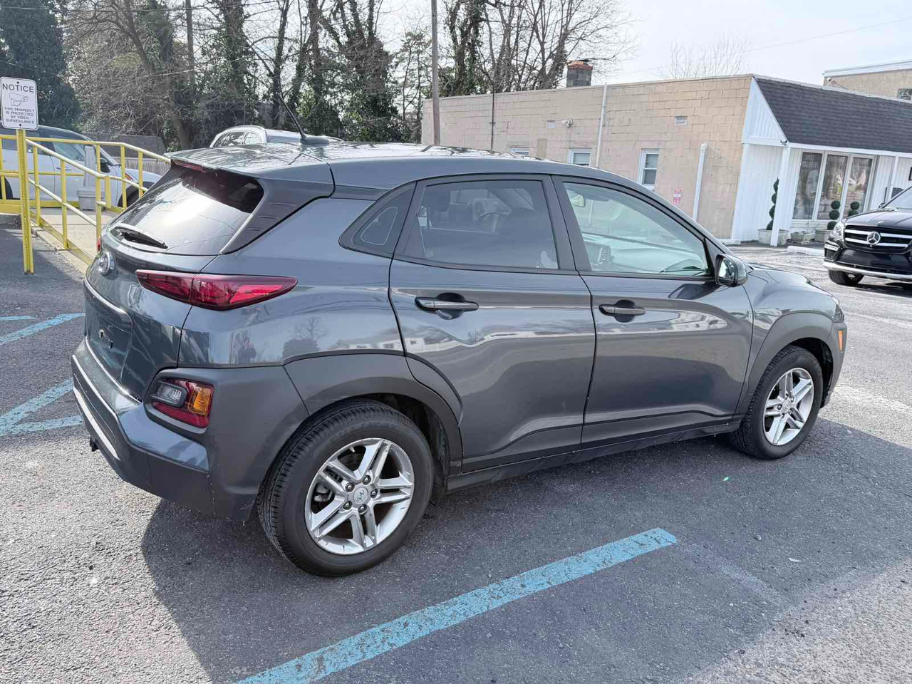 Hyundai Kona SE 2021