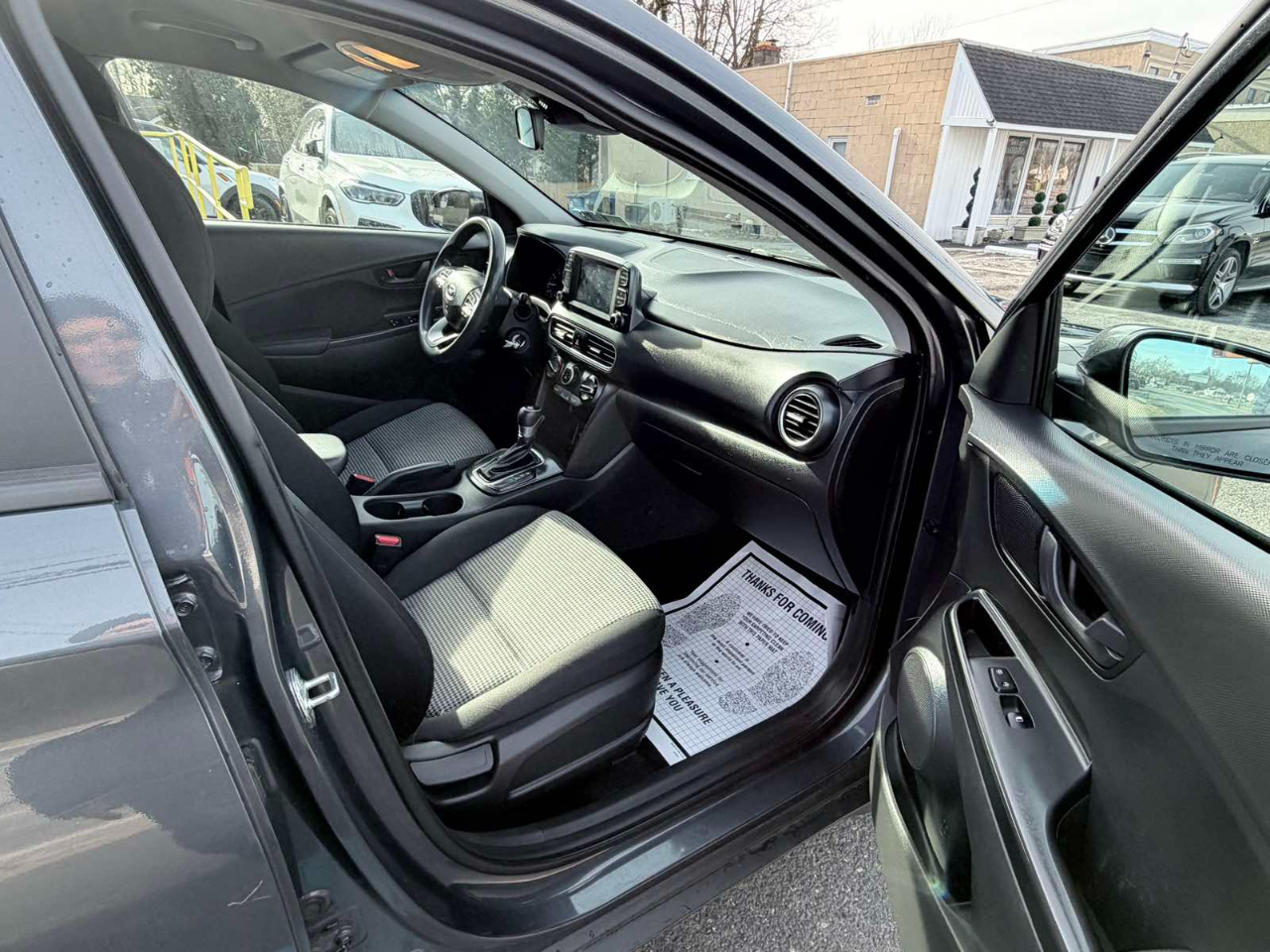 Hyundai Kona SE 2021