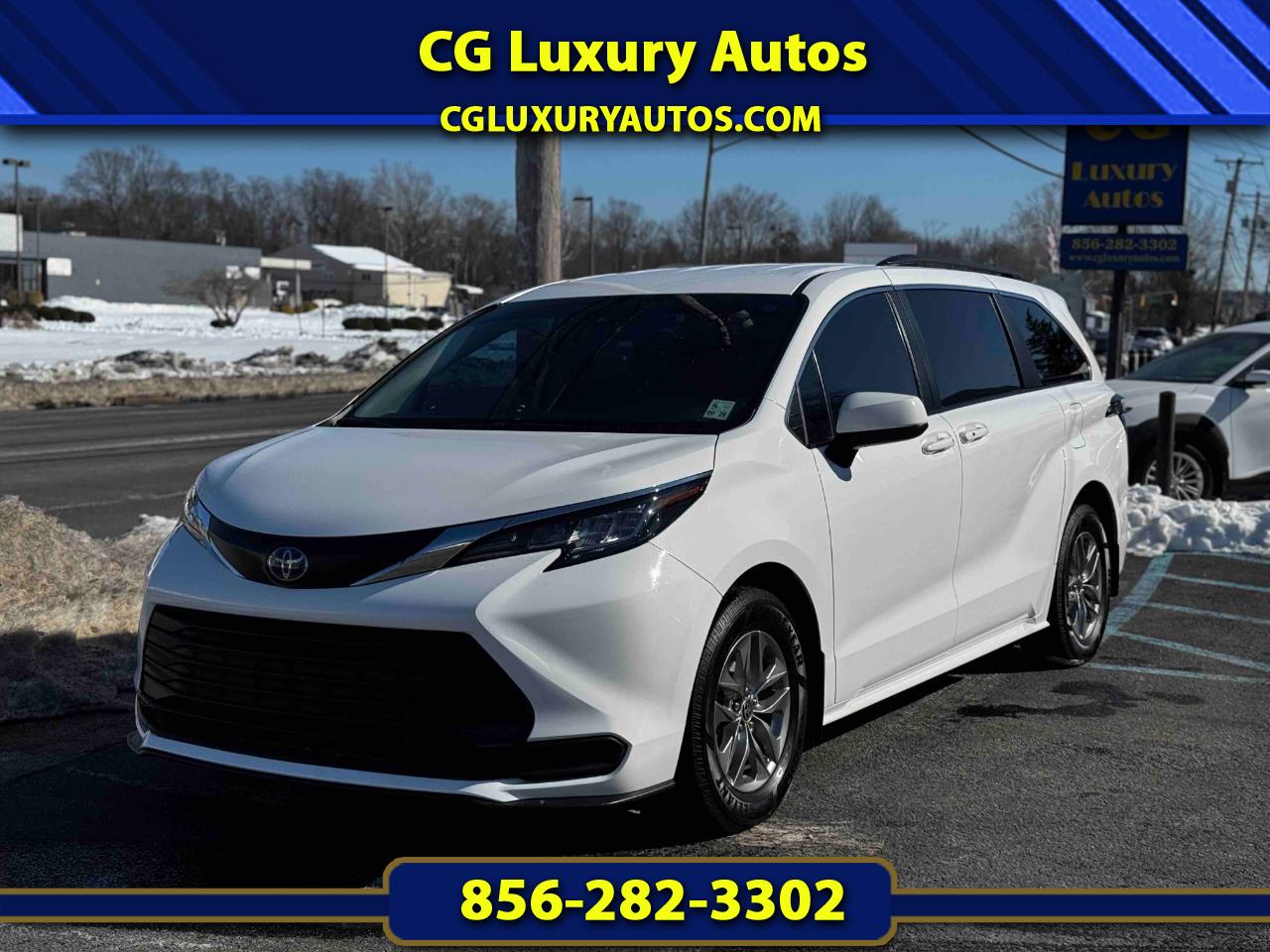 Toyota Sienna LE 8-Passenger 2022