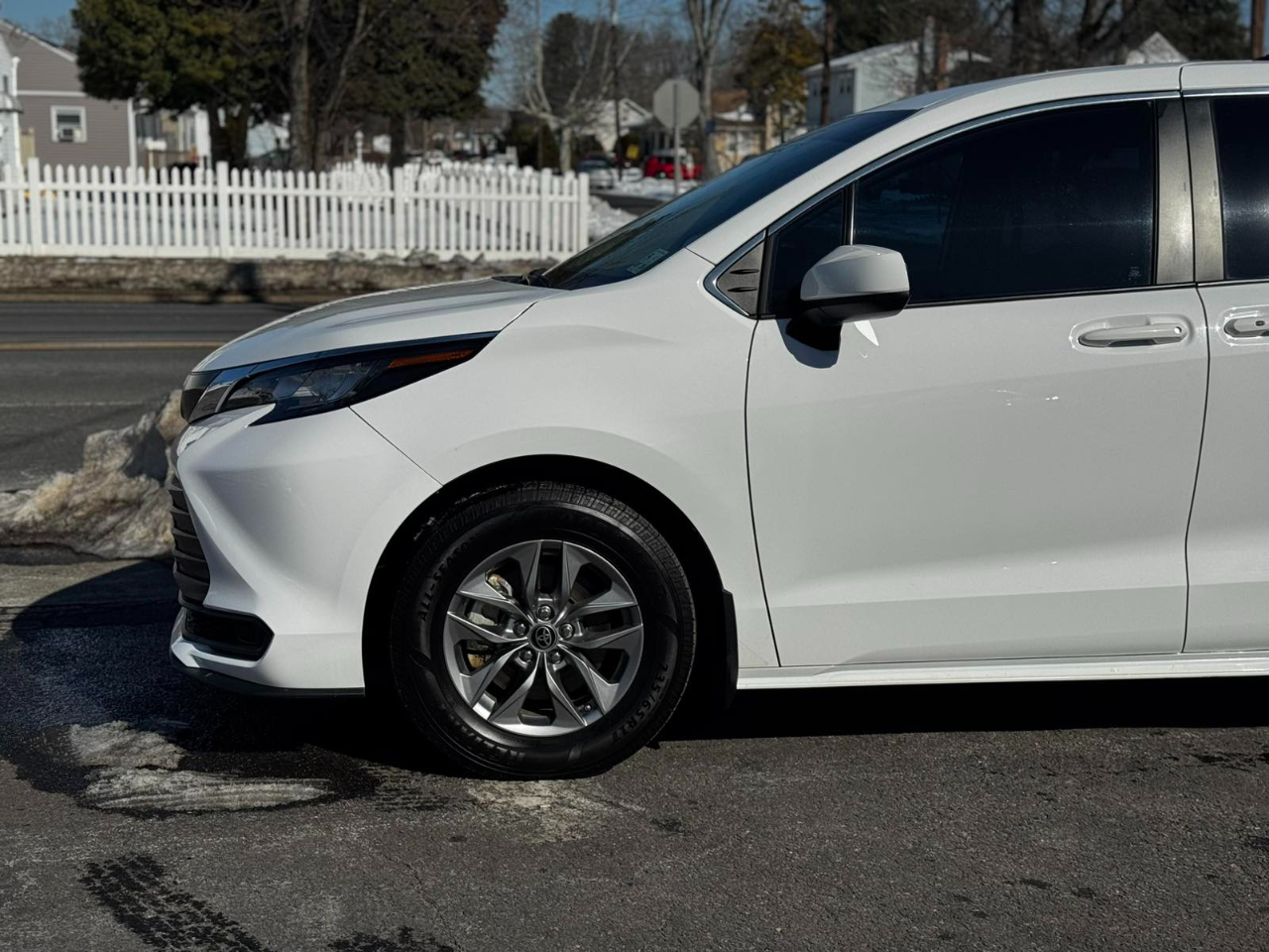 Toyota Sienna LE 8-Passenger 2022