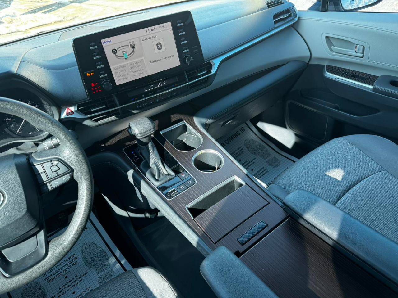 Toyota Sienna LE 8-Passenger 2022