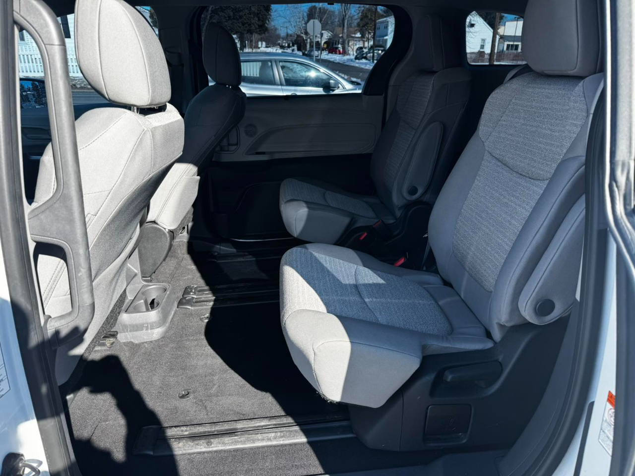 Toyota Sienna LE 8-Passenger 2022