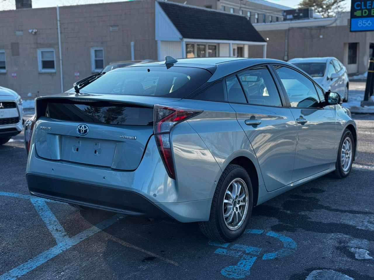 Toyota Prius Four 2018