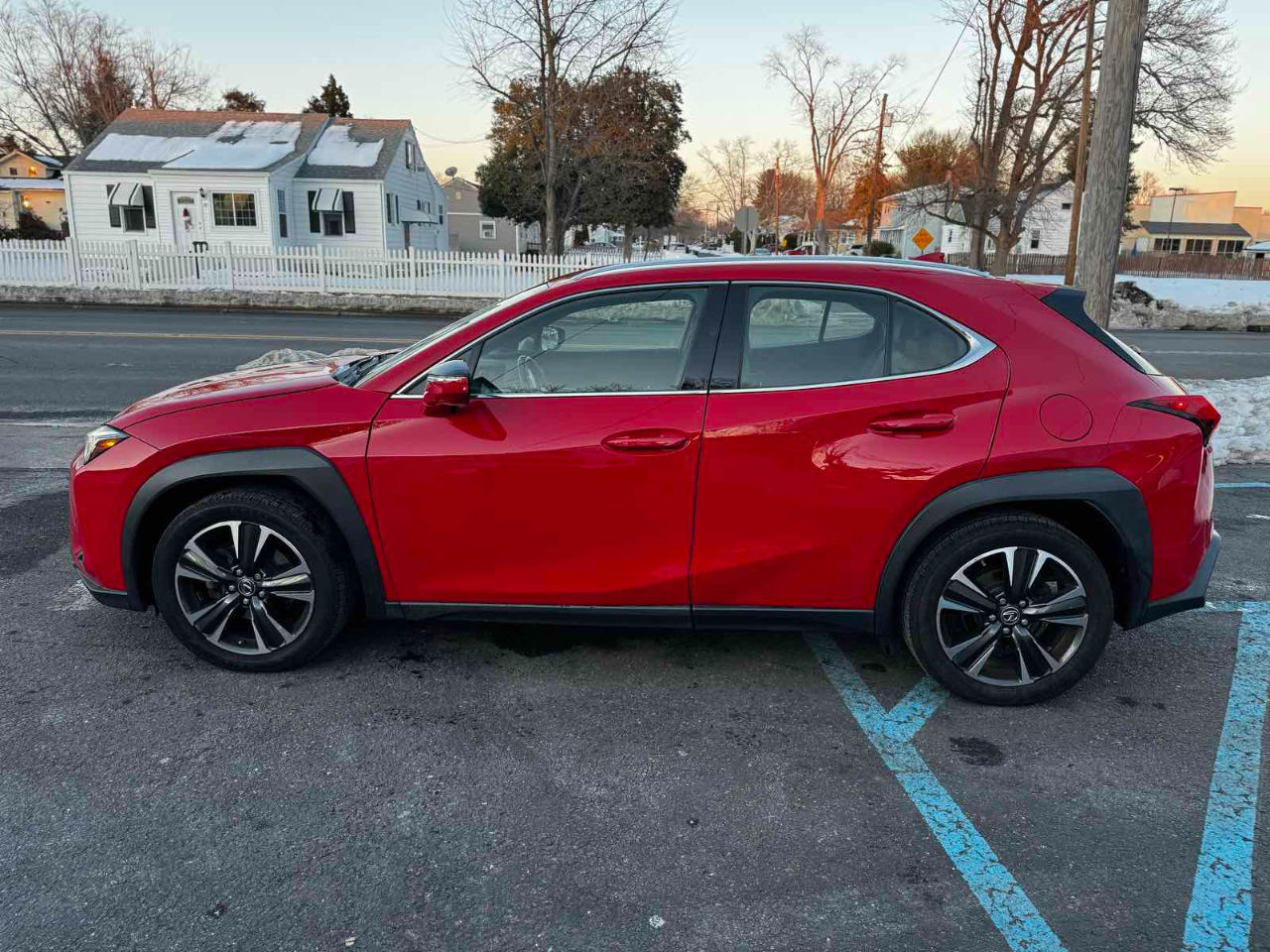 Lexus UX 200 Base 2019