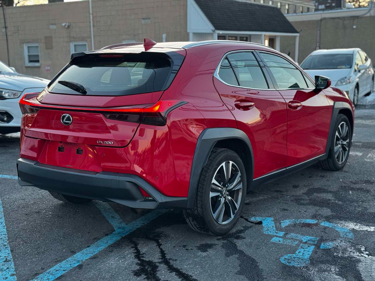 Lexus UX 200 Base 2019