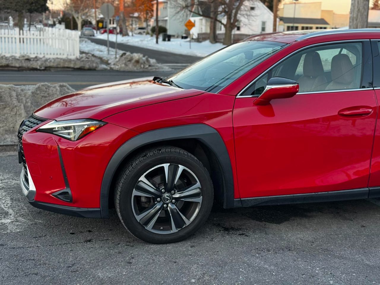 Lexus UX 200 Base 2019