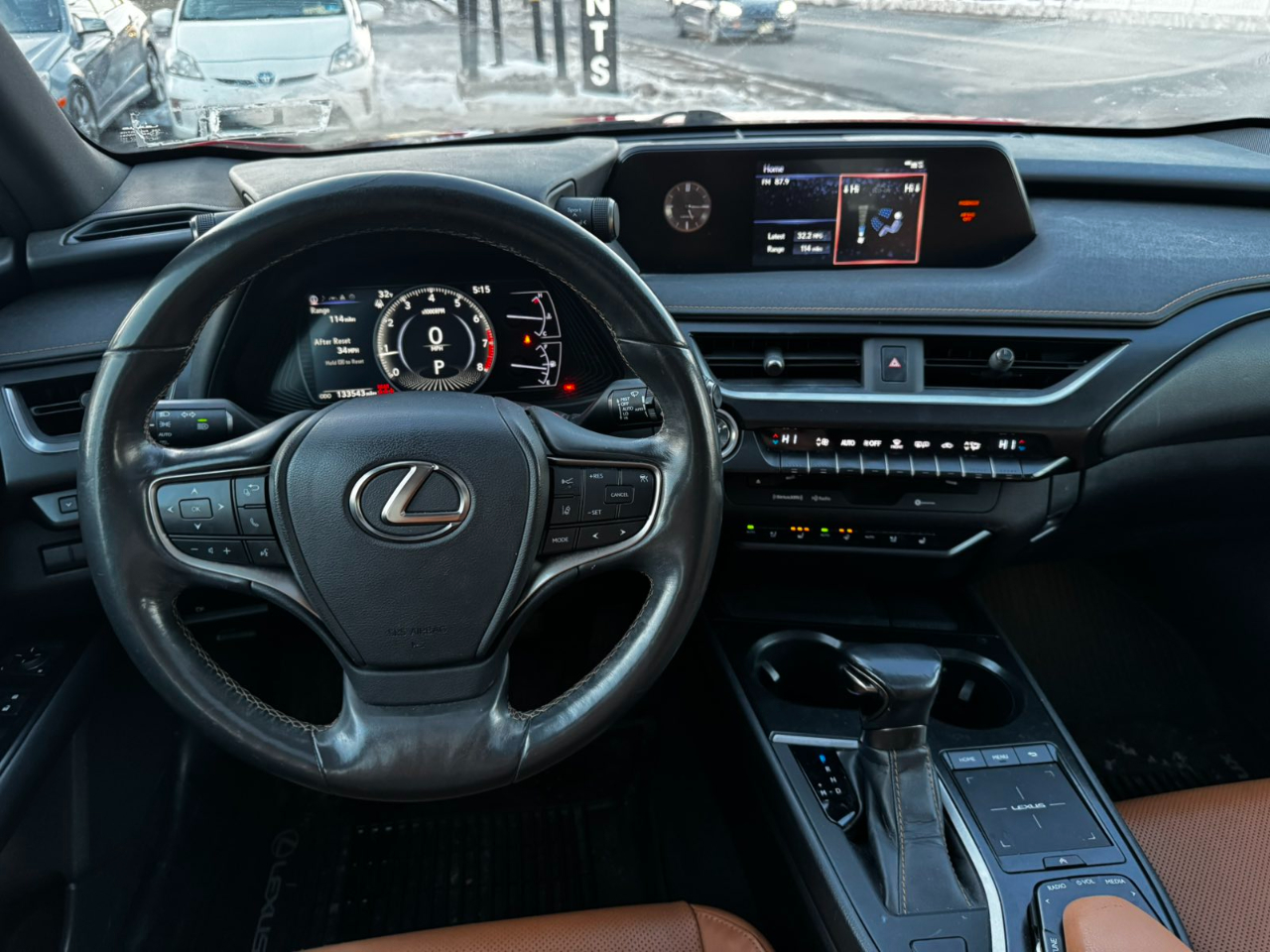 Lexus UX 200 Base 2019