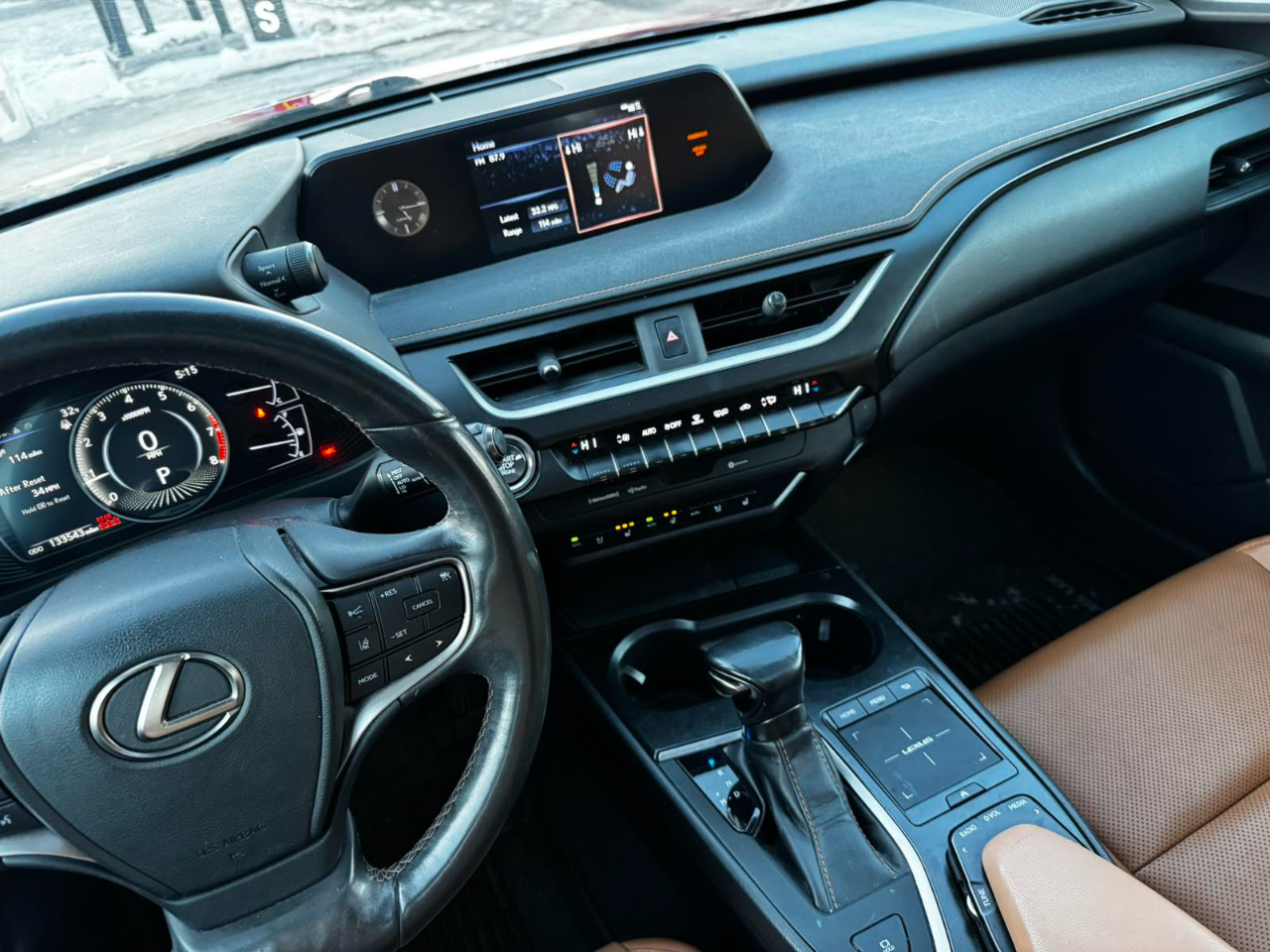 Lexus UX 200 Base 2019