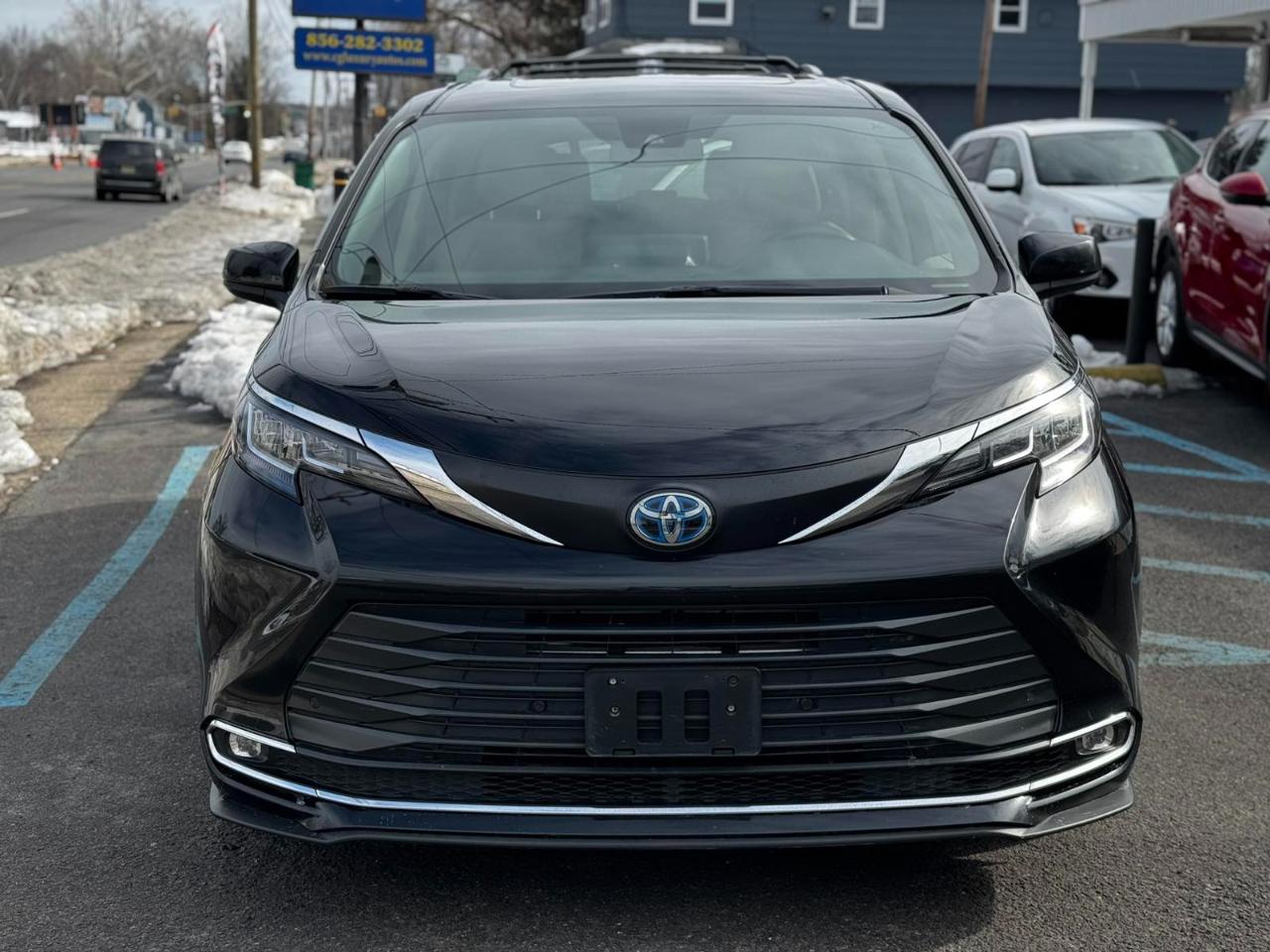 Toyota Sienna XLE 7-Passenger AWD 2023