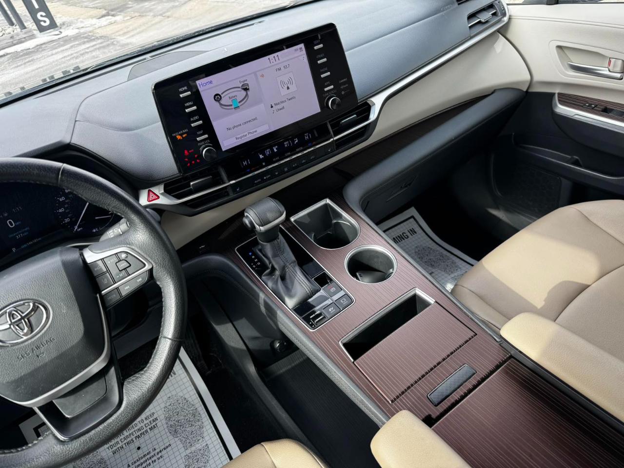 Toyota Sienna XLE 7-Passenger AWD 2023