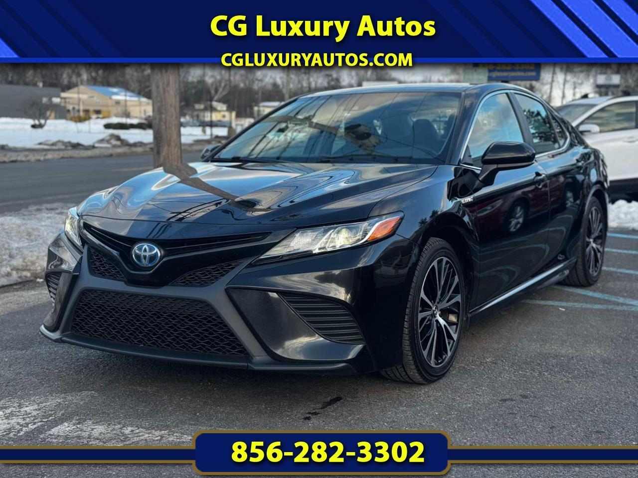 Toyota Camry Hybrid SE 2019