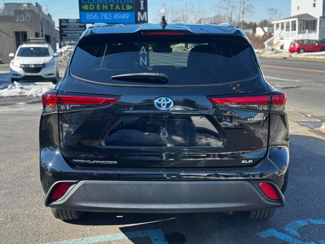 Toyota Highlander Hybrid XLE 2023